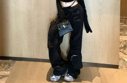 Long-Sleeve Plain Hooded Crop Tee / Low Rise Flared Cargo Pants