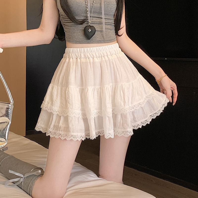 Ballet-Inspired Tiered Lace Mini Skirt with Stretch Waist