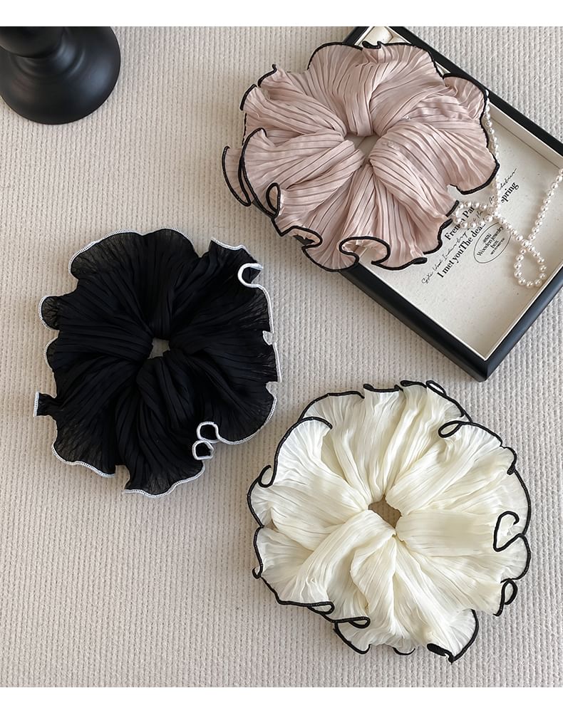 Contrast Trim Scrunchie