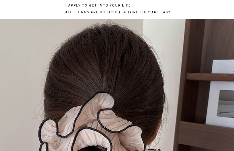 Contrast Trim Scrunchie
