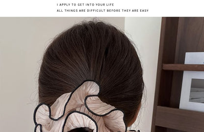 Contrast Trim Scrunchie