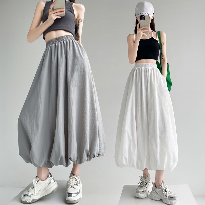 Bubble Hem Midi Skirt with Elastic Waistband in Solid