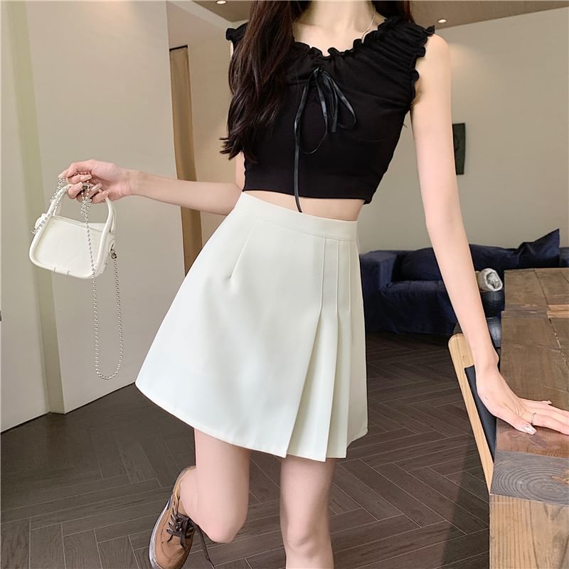 Pleated Asymmetrical Mini Skirt with Solid Fabric