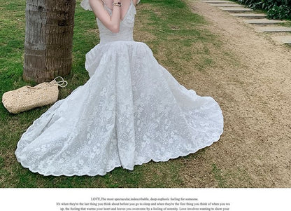 Tiered Lace Cap-Sleeve A-Line Maxi Dress