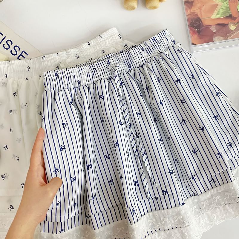 Lace-Trimmed High Waist Mini Skirt