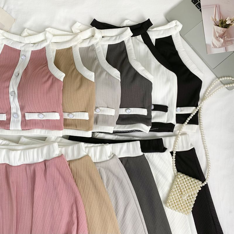 Two-Tone Sleeveless Crop Top Paired with A-Line Mini Skirt
