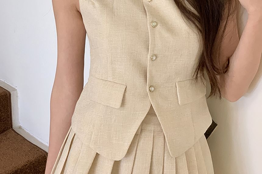 Buttoned Vest with Round Neck and Pleated Mini Skirt Set
