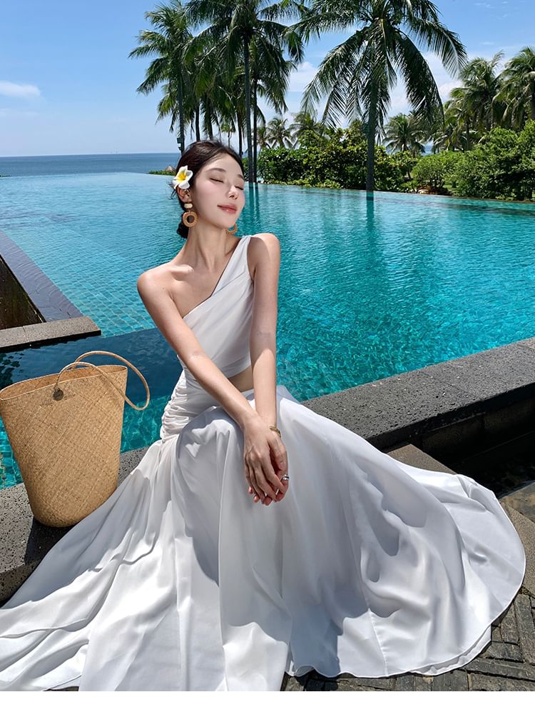 Cutout One-Shoulder Sleeveless A-Line Maxi Dress