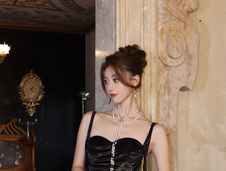 Open Back Ruched Velvet Spaghetti Strap Mermaid Dress