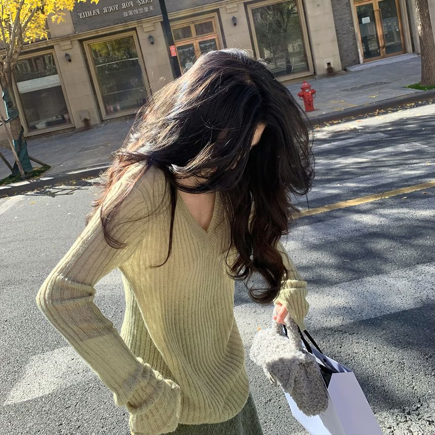 V-Neck Knit Long-Sleeve Top with High Waist Maxi Skirt