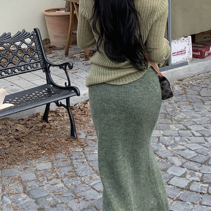 V-Neck Knit Long-Sleeve Top with High Waist Maxi Skirt