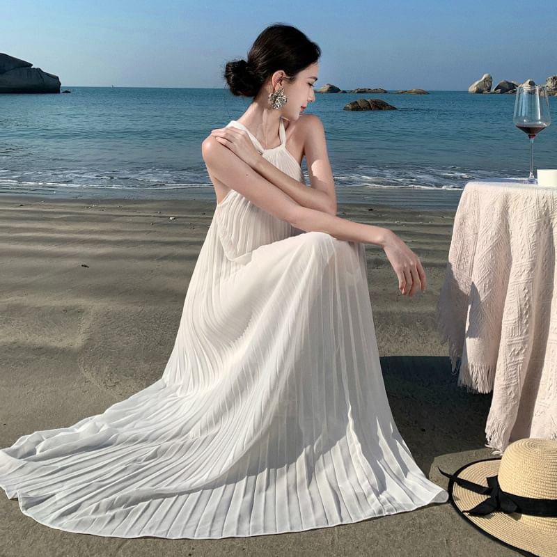 Plain Halter Neck Accordion Pleated Maxi Sundress