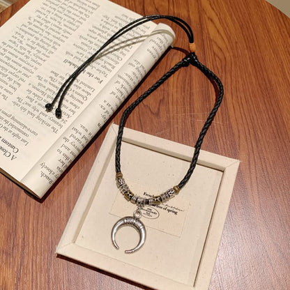 Necklace Pendant Moon Crescent