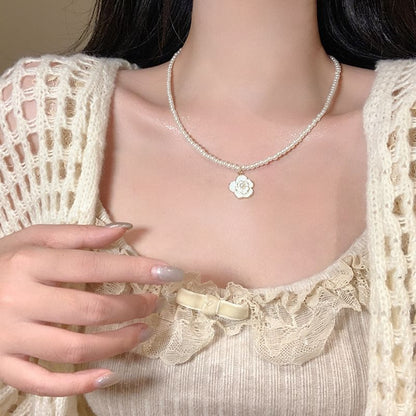 Necklace Flower Pendant