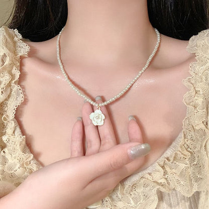 Necklace Flower Pendant