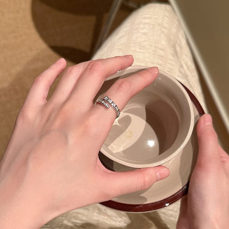 Snake Rhinestone Open Ring
