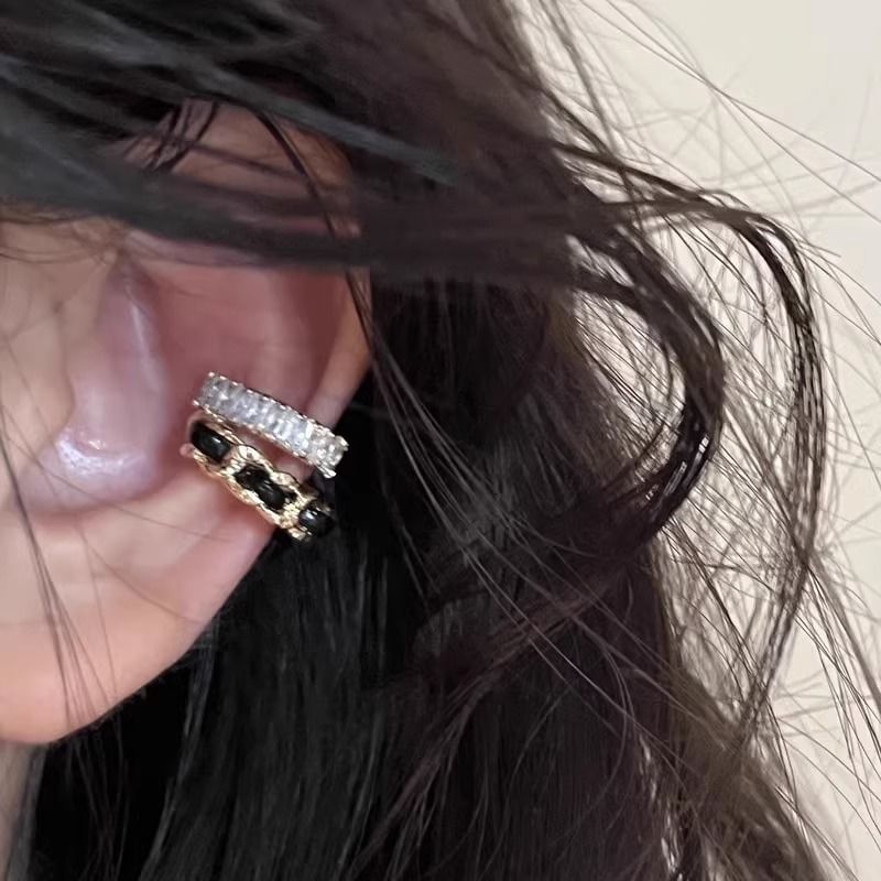 Rhinestone Layered Cuff Alloy Ear