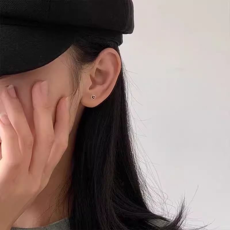 Rhinestone Flower Stud Earring