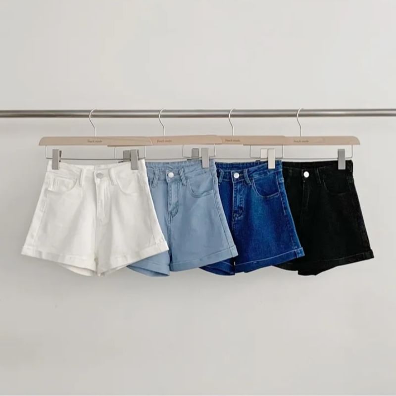 High Waist Washed Roll Up Hem Denim Hot Pants