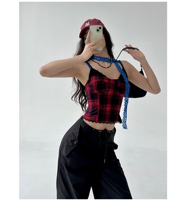 Slim Fit Plaid Lace Trim Crop Cami Top