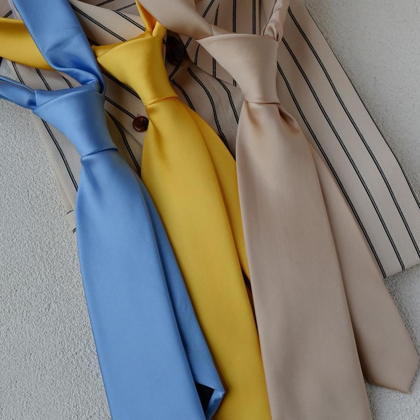 Plain Pretied Neck Tie