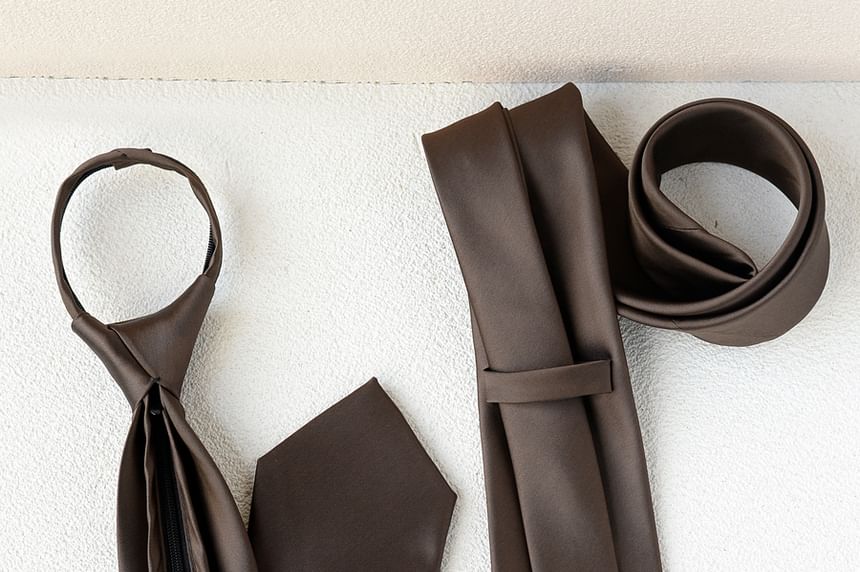 Plain Pretied Neck Tie