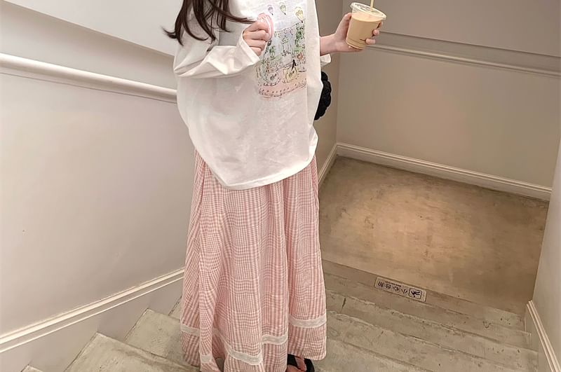Long-Sleeve Round Neck Printed Tee / High Rise Gingham Lace Trim Midi A-Line Skirt