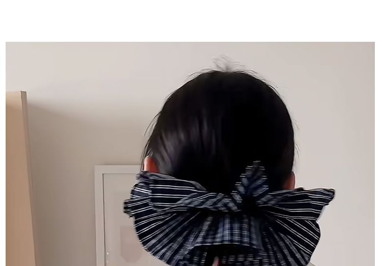 Ruffle Scrunchie Striped