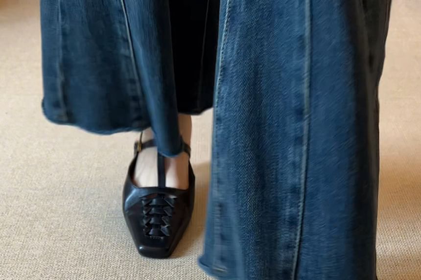 Low Heel Pointy Mules