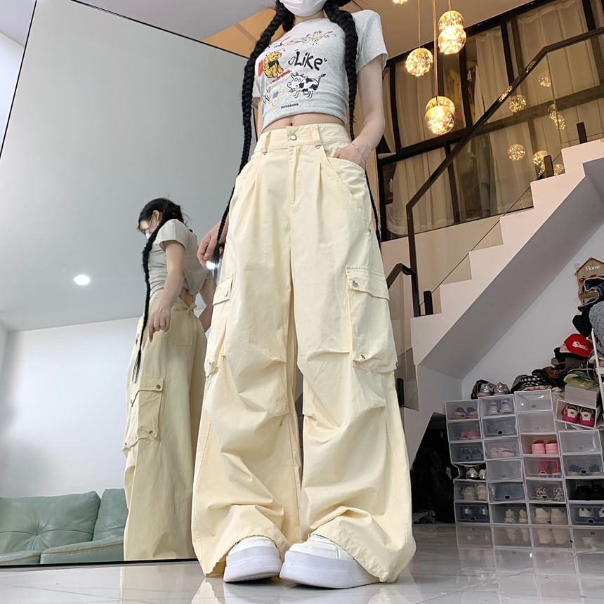 Mid Rise Plain Baggy Cargo Pants