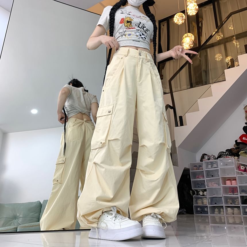 Mid Rise Plain Baggy Cargo Pants