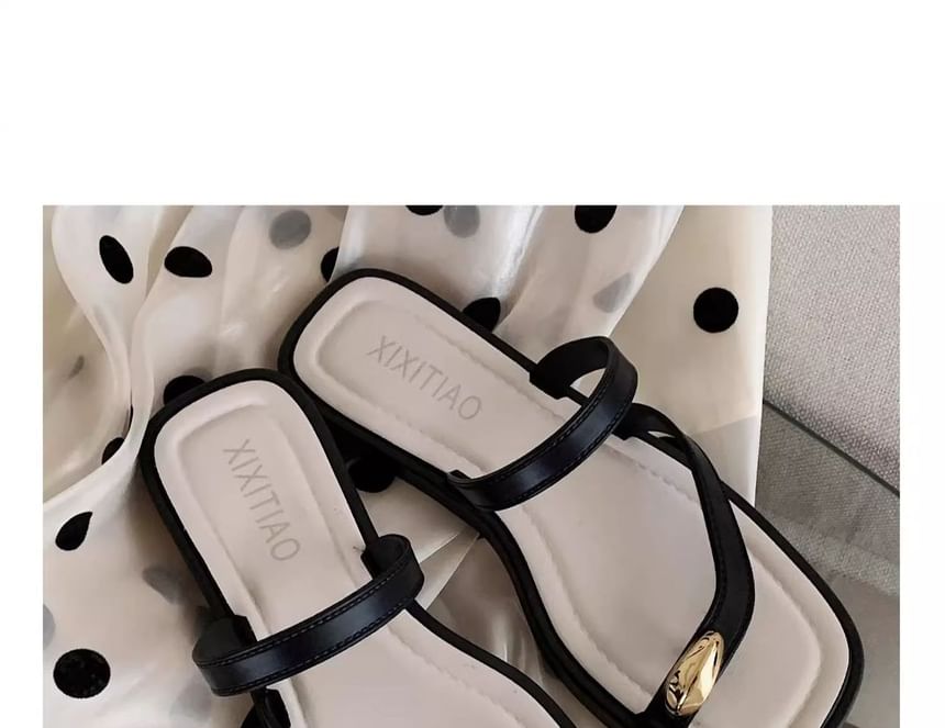Toe Loop Slide Sandals