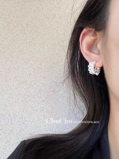 Huggie Earring Pearl Alloy Lace Faux