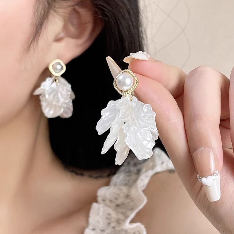 Earring Petal Pearl Faux Statement Alloy