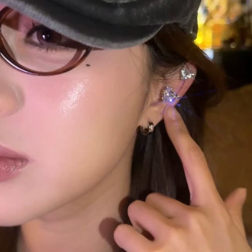 Ear Heart Set Rhinestone of 4: Alloy Cuff