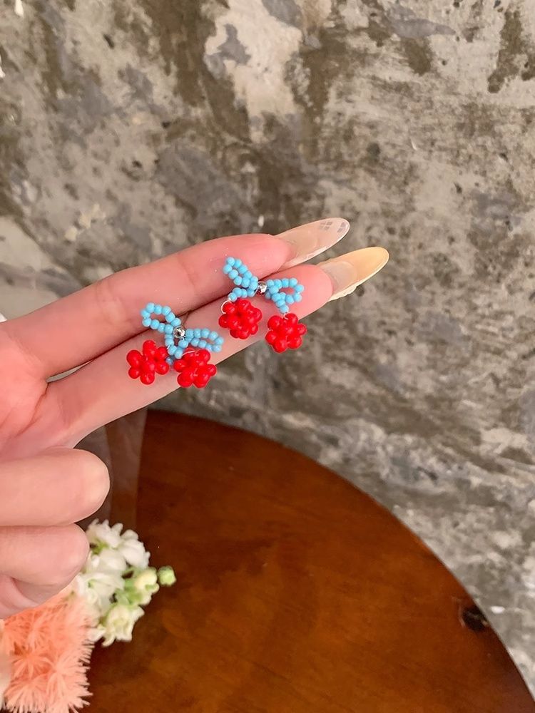 Stud Earring Cherry Bead