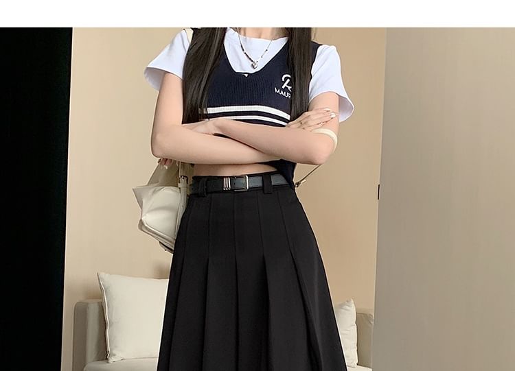 Pleated Midi Flared Skirt with High Rise and Plain Design
