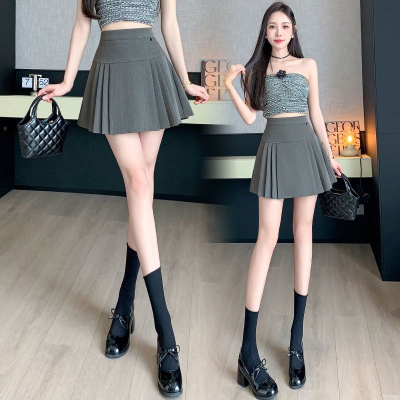 Plain Pleated Mini Skirt with High Waist