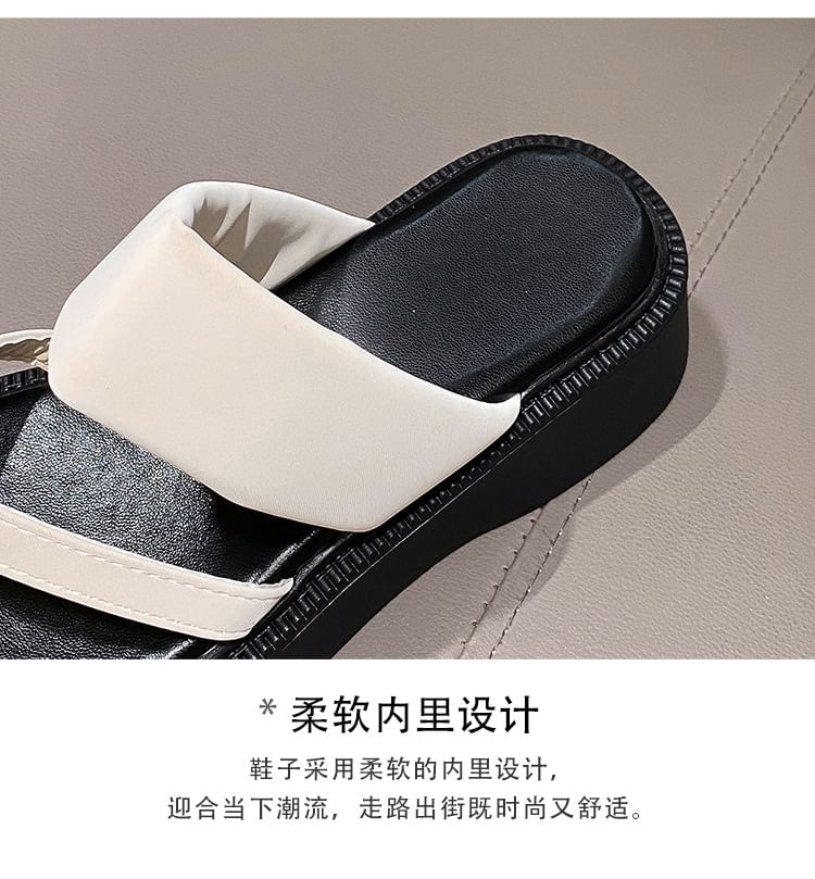 Platform Faux Leather Toe Loop Sandals