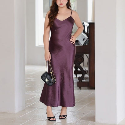Plus-Size V-Neck Spaghetti Strap Sheath Maxi Dress