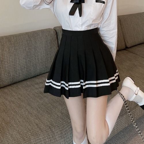 Elevated Waistband Striped Mini Pleat Skirt