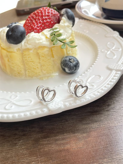 Leverback Heart Silver Sterling Ear Stud