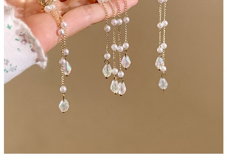 Hair Fringed Claw Butterfly Pearl Faux