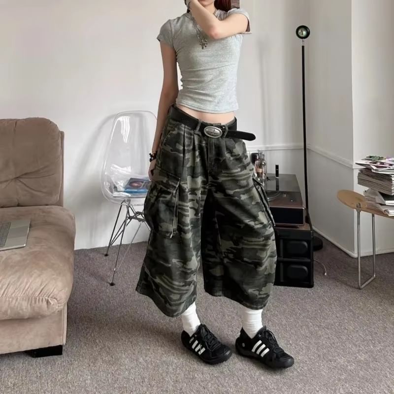 Low Waist Camouflage Cargo Capri Wide Leg Pants