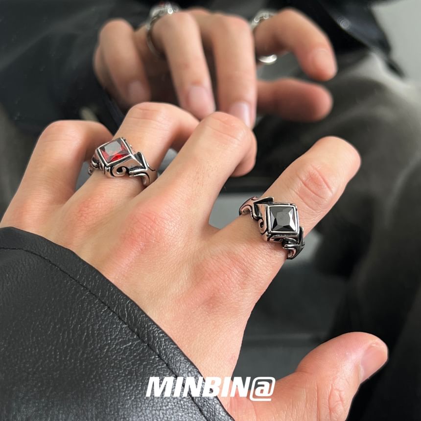 Gemstone Engraved Ring