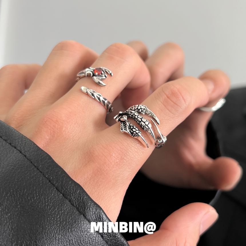 Gemstone Claw Ring