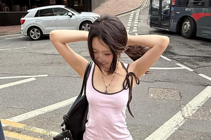 Sleeveless Scoop-Neck Contrast-Trimmed Tank Top