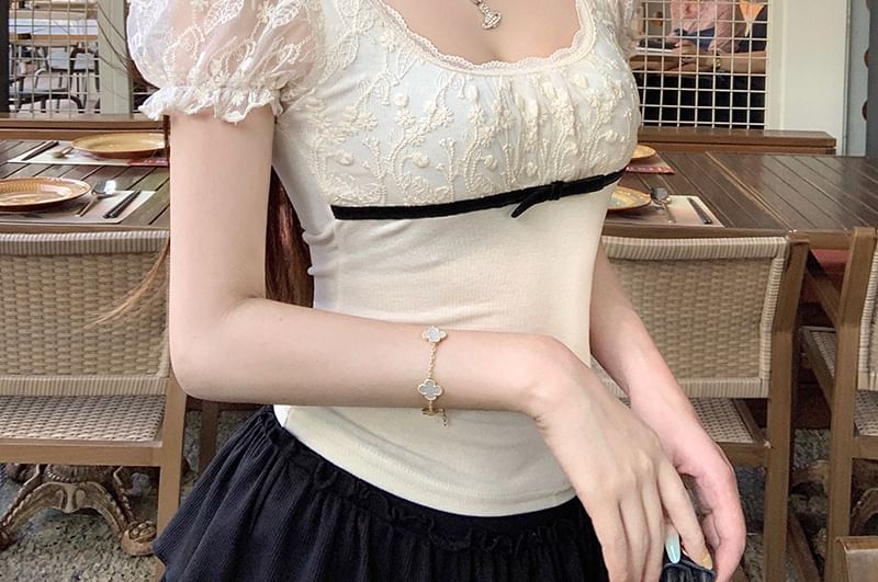 Short-Sleeved Square-Neck Plain Lace-Paneled Tee
