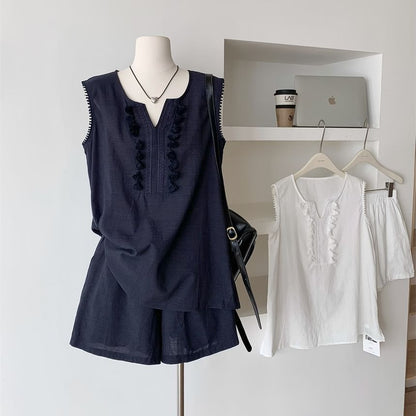 Sleeveless Notch-Neck Plain Lace-Trimmed Tassel Blouse & Mid-Rise Shorts Set