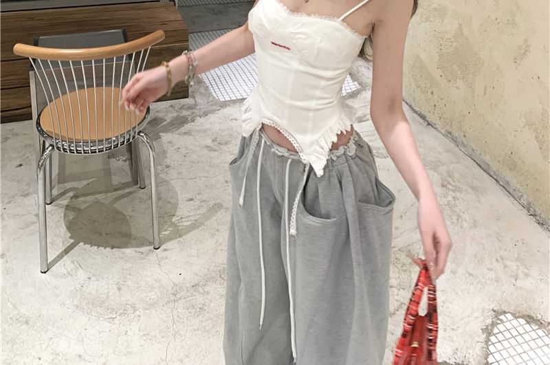 Plain Ruffled Cami & Lace-Trimmed Drawstring Baggy Sweatpants